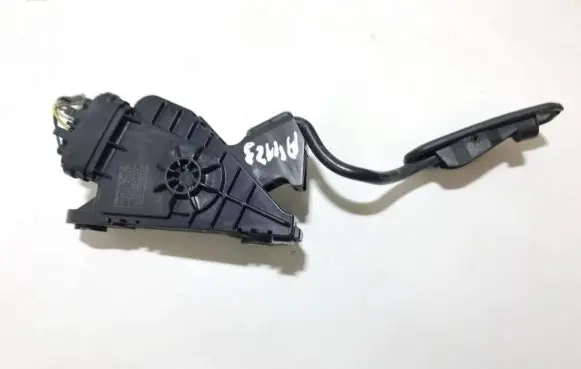 Toyota Prius (XW20) Accelerator throttle pedal 7812047040 78120-47040