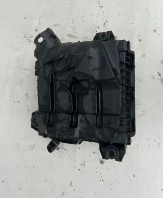 Renault Trafic I Air filter box 8200760899
