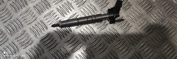 Mercedes-Benz E W212 Fuel injector A642070