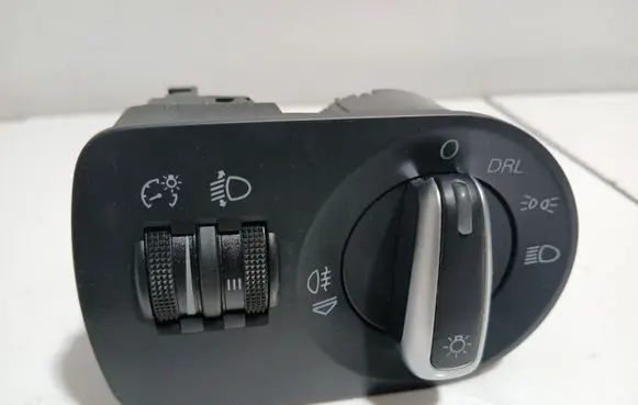 Audi A3 S3 8P Light switch 8P2941531BC 2520A