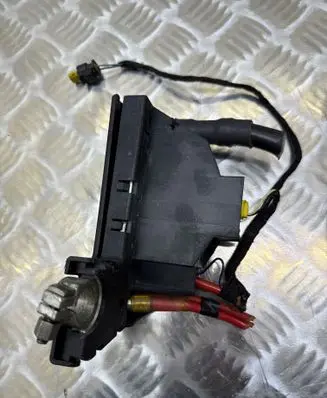 Audi A6 S6 C6 4F Battery relay fuse 4F0915519