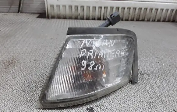 Nissan Primera Front indicator light 183516B