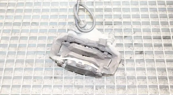 Mercedes-Benz E W212 Front brake caliper