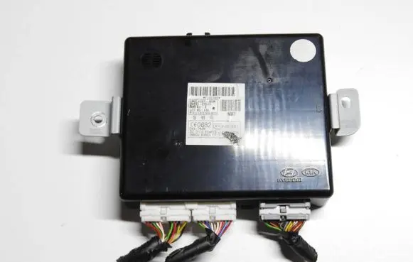 Hyundai ix35 Central body control module 95400-2Y570 FT02302