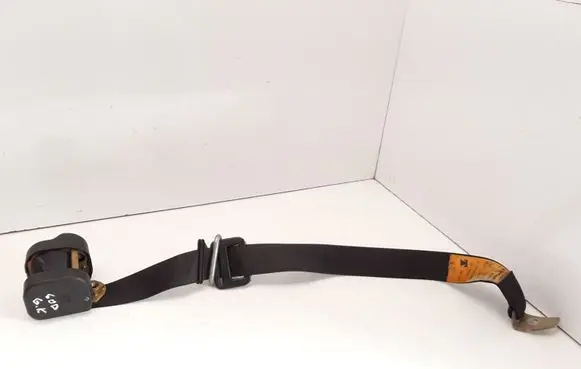Mercedes-Benz W123 Rear seatbelt 1238605985