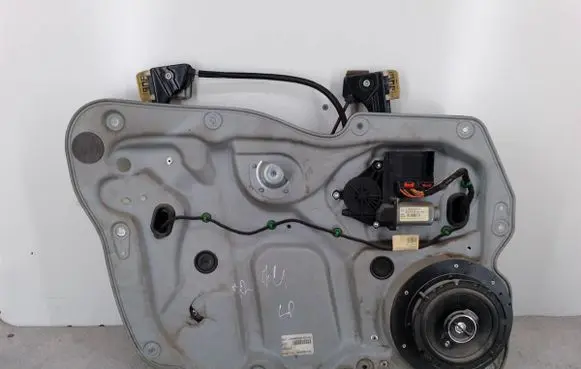 Volkswagen Caddy Front door window regulator with motor 