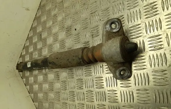 KIA Ceed Rear shock absorber/damper 55300J7AB0
