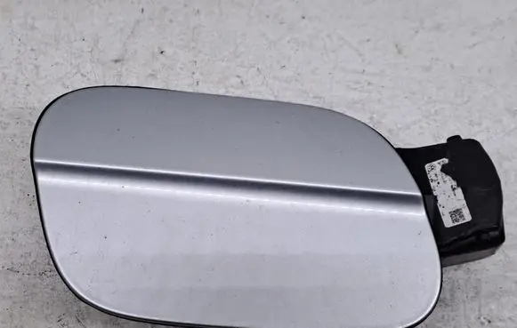 Volkswagen Polo VI Fuel tank cap lock 04E010012