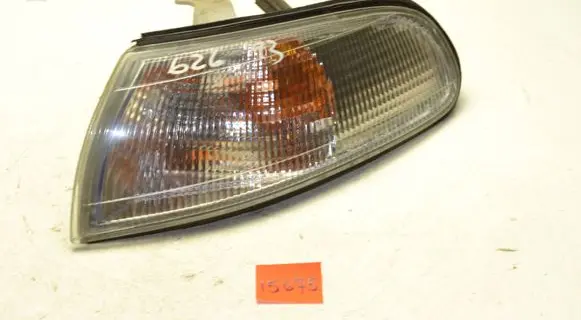 Mazda 626 Front indicator light 183173B
