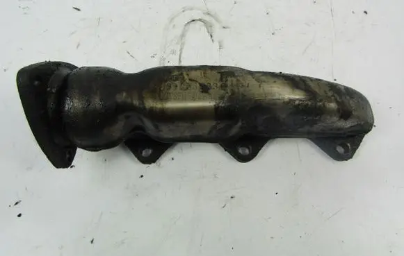 Volkswagen PASSAT B5.5 Exhaust manifold 059253033C