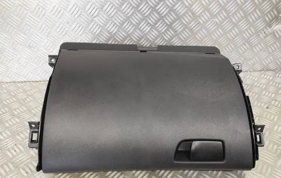 Renault Megane IV Glove box P685005280R