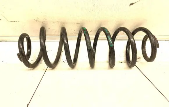 Skoda Octavia Mk2 (1Z) Rear coil spring