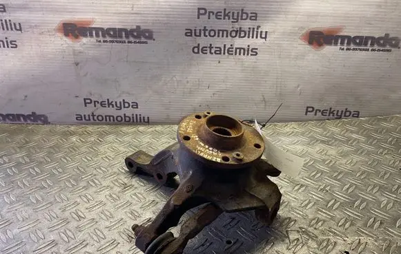 Renault Laguna I Front wheel hub