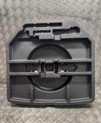 Toyota Avensis T270 Spare wheel section trim 6442905020