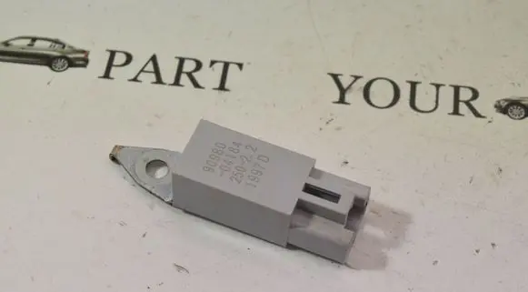 Lexus GS 300 350 430 450H Sensor 9098004184