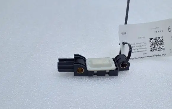 Audi A8 S8 D3 4E Airbag deployment crash/impact sensor 4B0959643D