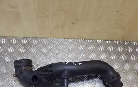 Volkswagen Transporter - Caravelle T5 Intercooler hose/pipe 7H0129615D