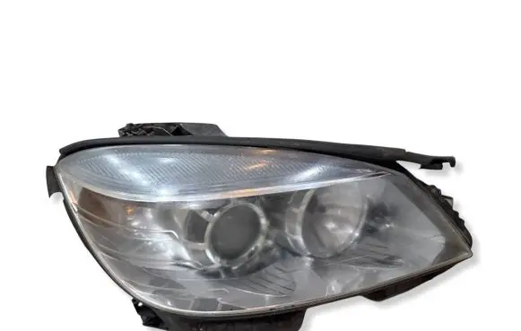 Mercedes-Benz C W204 Headlight/headlamp 