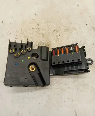 Mercedes-Benz E W211 Fuse module A2115461141