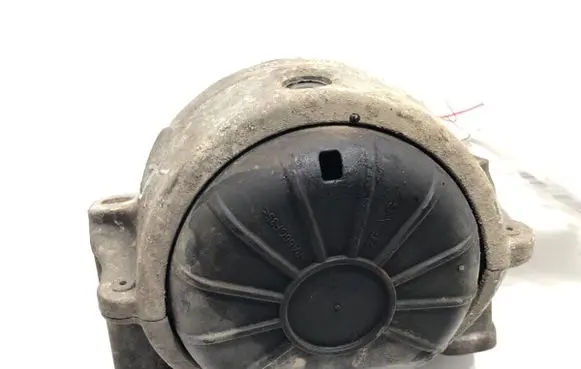 Audi A4 S4 B8 8K Engine mount vacuum valve 