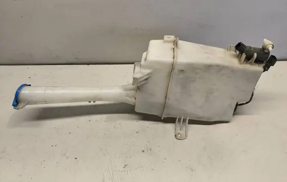 KIA Sorento Windshield washer fluid reservoir/tank 98610C5500