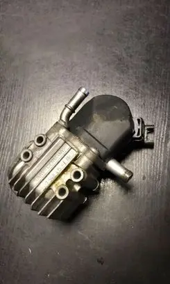 BMW 5 E60 E61 EGR valve 7548415