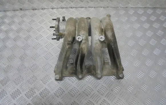 Nissan Primera Intake manifold 35150-22600