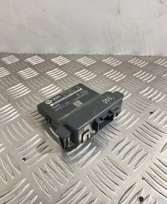 Skoda Octavia Mk2 (1Z) Gateway control module 1K0907530P 1K0907951