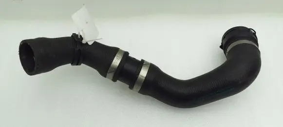 Mercedes-Benz CL C215 Engine coolant pipe/hose 2205015682