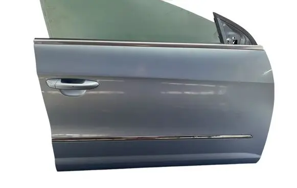Volkswagen PASSAT CC Front door 