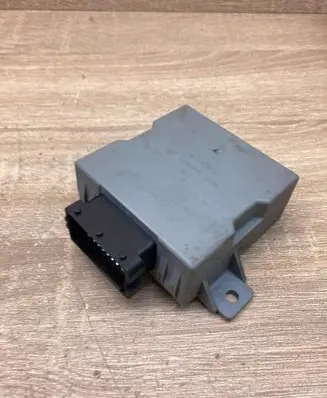 Mercedes-Benz A W168 Window wiper relay A1688201326 150036
