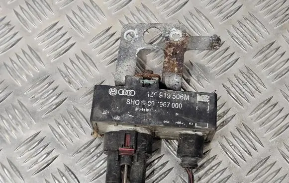 Coolant fan relay