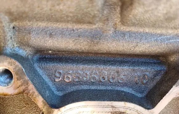 Citroen C5 Engine head 9633580610