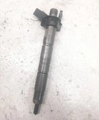 BMW 5 F10 F11 Fuel injector 7805428 0445116