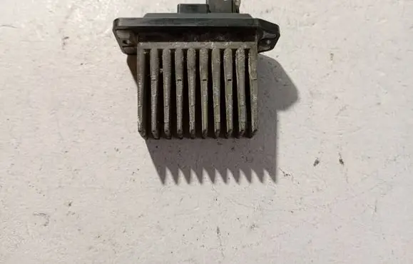Mitsubishi Carisma Heater blower motor/fan resistor MR315051