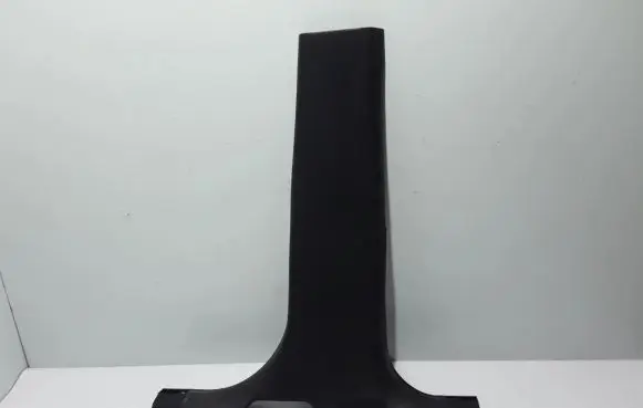 (B) pillar trim (bottom)