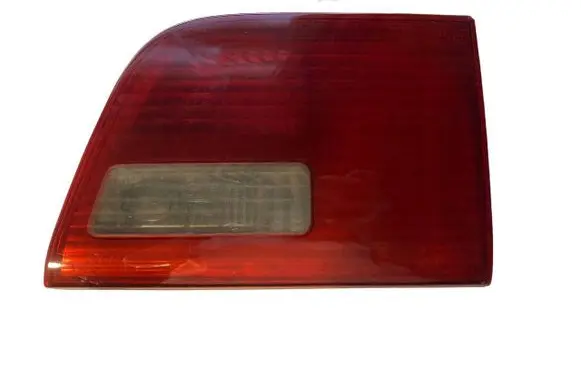 Tailgate rear/tail lights