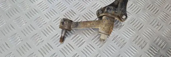 Hyundai Galloper Steering rack mounting bracket 