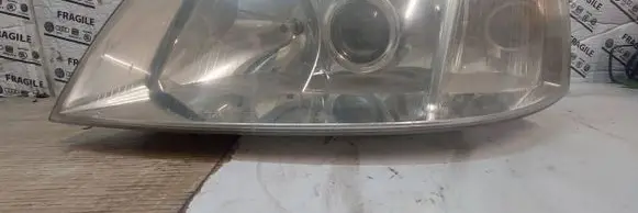 Audi A6 S6 C5 4B Headlight/headlamp dust cover 14846700