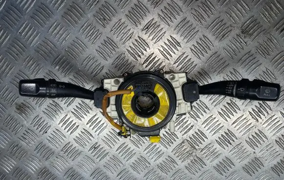 Hyundai Elantra Wiper turn signal indicator stalk/switch