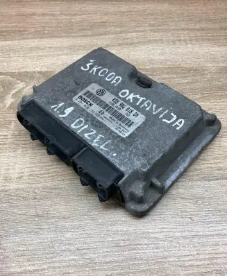 Skoda Octavia Mk1 (1U) Engine control unit/module ECU 038906018GN 0281010182