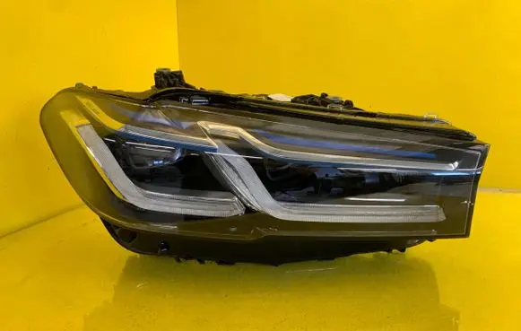 BMW 5 G30 G31 Headlight/headlamp 5A388D6-04