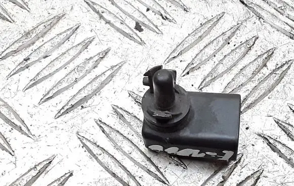 Opel Zafira B Outside/external air temperature sensor 25775833
