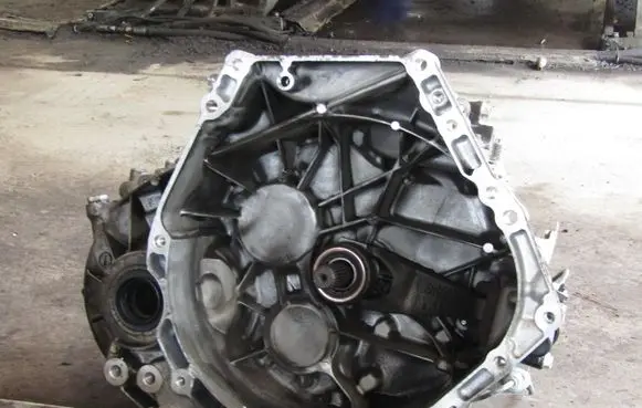 Mazda CX-5 II Manual 5 speed gearbox D6010
