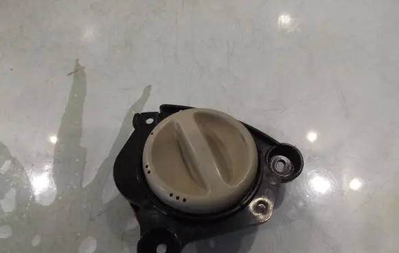 Other switches/knobs/shifts