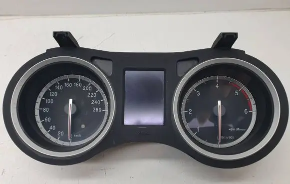 Speedometer (instrument cluster)