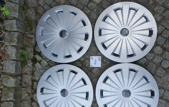 Audi A4 S4 B9 8W R16 wheel hub/cap/trim 8W0601147