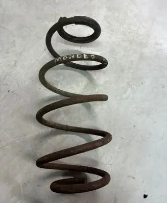 Ford Mondeo Mk III Front coil spring 