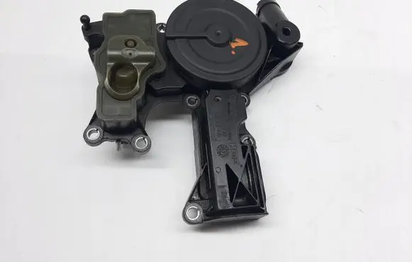 Audi A4 S4 B8 8K Oil breather separator 06H103495