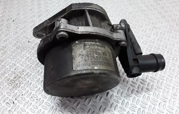 Renault Laguna II Vacuum pump 8200072985